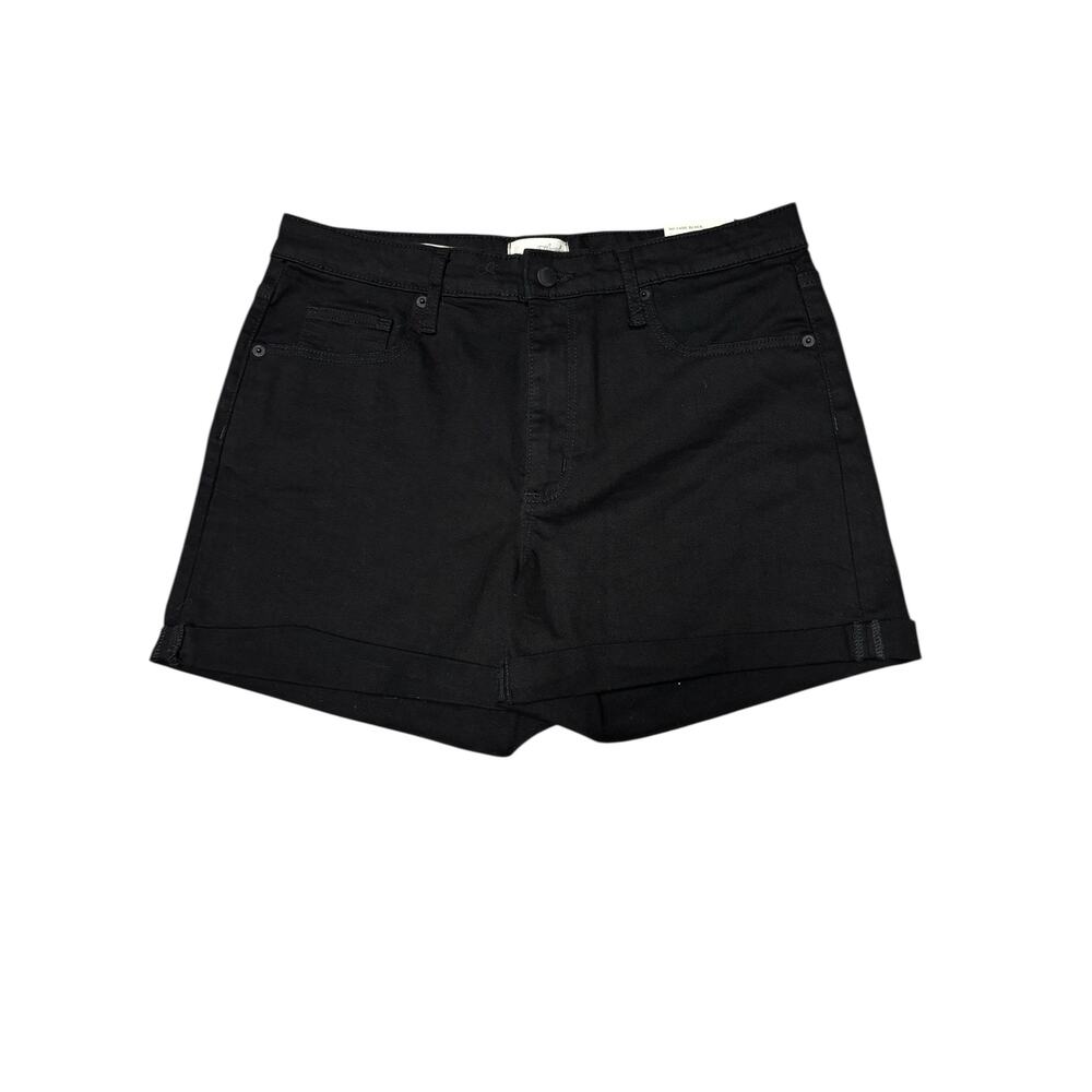 Universal Thread Women's NWT High Rise Midi Shorts No Fade Black Size 32 Casual